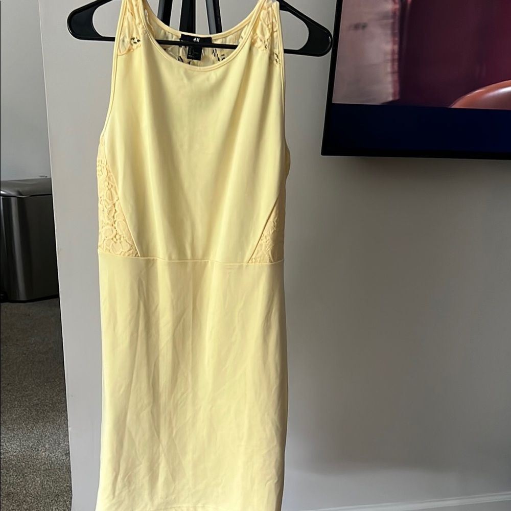 H&M Light Yellow Midi Dress